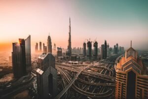 Inversión Inmobiliaria en Dubai: Guía Completa 2026